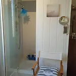 Maison De Famille A *