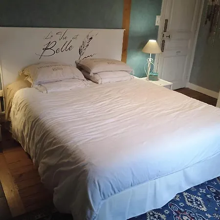 Maison De Famille A *